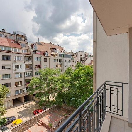 Bright And Newly Refurbished Apartment Near Center صوفيا المظهر الخارجي الصورة
