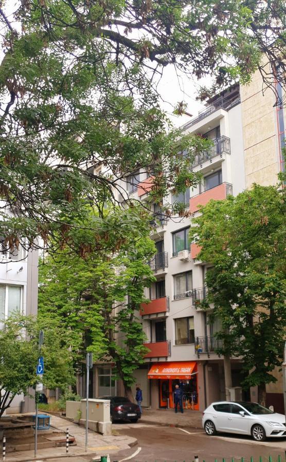 Bright And Newly Refurbished Apartment Near Center صوفيا المظهر الخارجي الصورة